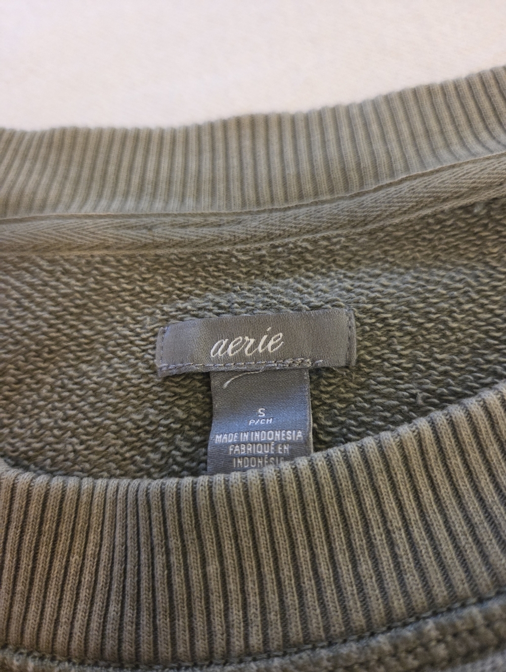 AERIE Olive Green Raw Cut City Oversized Crewneck Loungewear Sweatshirt Womens S - Picture 11 of 12